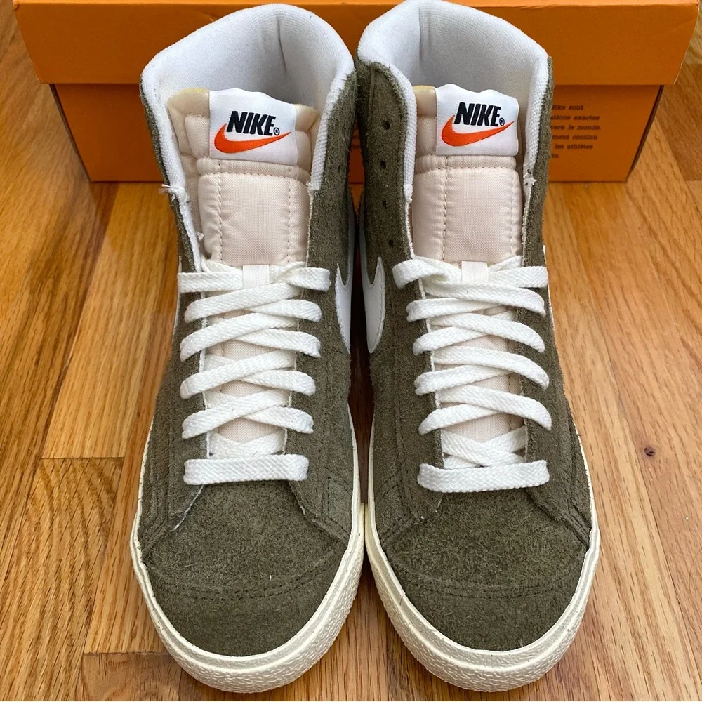 Nike Blazer Mid ‘77 Women’s Sneakers
